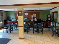 Super 8 by Wyndham Tilton/Lake Winnipesaukee