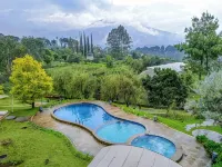 Mahesa 5 W/ Pool, Garden & Mini Zoo Hotels in Bumiaji
