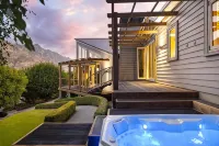 Pinnacle Villa by MajorDomo - Villas