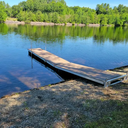 Waterfront Adirondack Cabin, Private Hudson River Access & Fire Pit