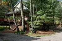 4-bedroom two level guest house next to Shupac Lake in Grayling - Homestays