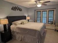 Cottage Beneath the Branches in Wachesaw-golf/pool/beach