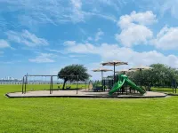 Cozy Beach Town Getaway 5 Minute Drive From The Beach - Homestays