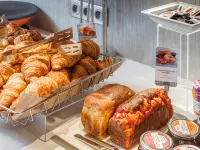 MERCURE GRENOBLE CENTRE PORTE DES ALPES - Desayuno