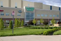 Rest & Rally Retreat – Your Game Day Getaway Just 5 Minutes from Grand Park!
