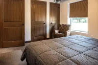 Brillion 2‑ Suite w/ Full Kitchen Near Ariens – Unit #6 - Wifi