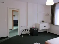 Hotel Waldesruh Hotels near Benrath