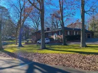Gorgeously Renovated 3500 square foot Oxford home in Richmond!! - 4 étoiles