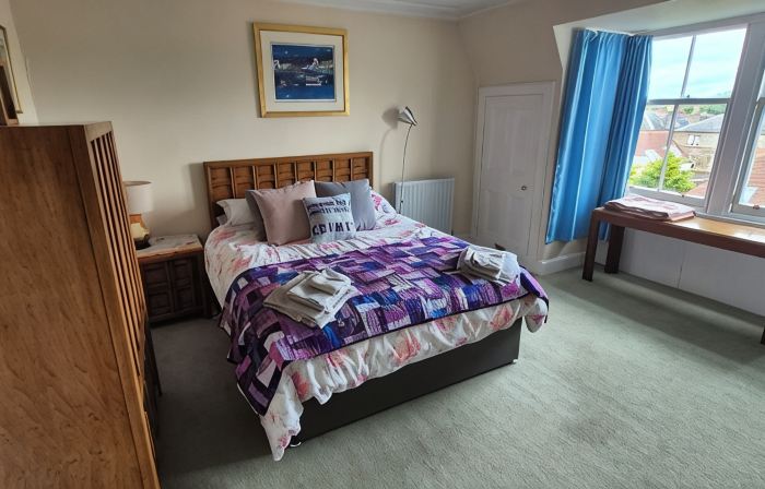 Elie - well appointed flat