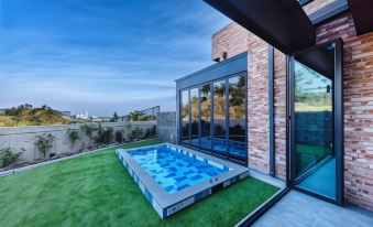 Ocean Brick Poolvilla