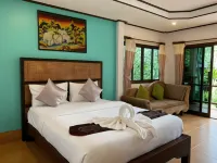 Koh Chang Bailan Beach Resort Hotels near Bang Bao Beach