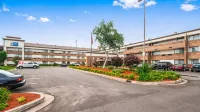 Best Western Warren Hotel - parking