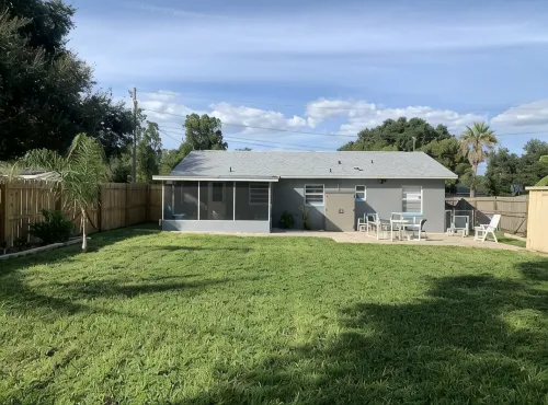 Very clean, close to the beach and great for long term stays as well. Huge yard - 3つ星
