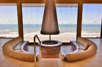 Steps to Sand, Luxury Family Townhome with Central A/C BBQ Crib Resort Amenities - واي فاي