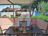 Apartment Lili Hoteles en Splitska