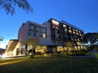 Midori Clark Hotel and Casino Hotels near Aqua Planet
