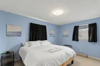 2 Miles to Ark! Relax & Unwind! - 2-Star