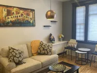 Luxury Historic Condo in Uptown Butte - Homestays