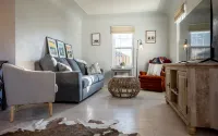 Charming Cody Home - sleeps 5, walking distance to downtown! - Bungalows