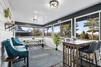 8 Bedrooms, Sleeps 20:  Hot Tub, 20Mins to Denver/Red Rocks - 3つ星