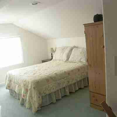"Tidal Raves" Oceanview, Gas Fire, Wi-Fi, City Center. Deck/BBQ, Covered Parking Rooms