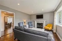 Modern 3-Bed,2-Bath Retreat - Butik