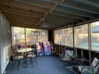 Cozy Barn w/ Pool Access and Near Lake Conroe
