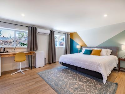 Lower Mission Private Suite