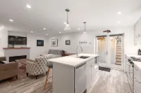 Private apartment in the quiet community of North Vancouver Lynn Valley - 3-Star