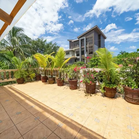Villa Corina 5 Bedroom Ocean View Home
