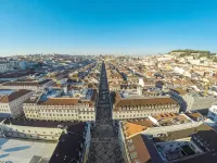 Hotel Duas Nações โรงแรมใกล้จัตุรัสรอสซิโอ