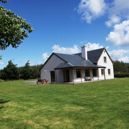 Wonderful Sea Views, Walks, Hiking, Beaches, Fishing, Family Friendly, WiFi