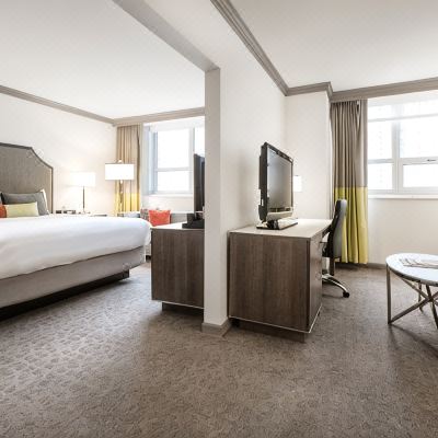 1 King One Bedroom Suite Grand Tower InterContinental Chicago Magnificent Mile, an IHG Hotel Promo Code