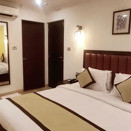 Candolim Suites