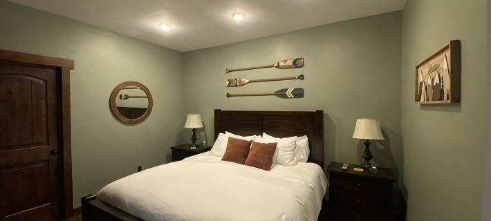 Packer's Roost - Downtown Whitefish Hotels in Whitefish