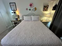 Your Secluded Hideaway in Historic St. Augustine Uptown. - Bungalows