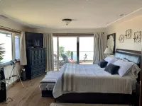 Luxe and Spacious Lakefront House with Brand New Dock and Boat Lift - con encanto