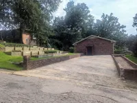 Spacious 4-bed home with king suites, near Riverbanks Zoo and downtown Columbia. - 3-Star