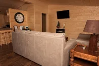 Coaches' Cabin at Ramp 11 Retreat by Concord Sun - 3-Star