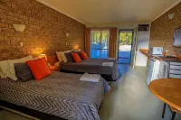 Mountain View Motor Inn & Holiday Lodges - balcony
