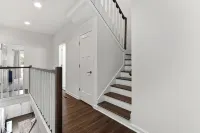 Townhome in Indianapolis - 7 minutes from downtown Indy - Bungalows