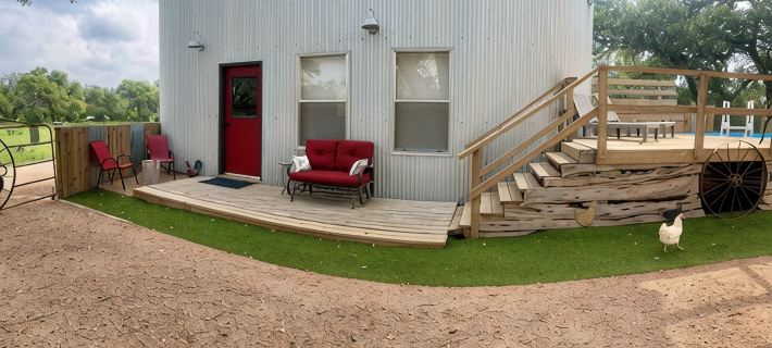 Texas Hill Country views at The Oval House on the Owl Spring Ranch near Boerne ケンドールのホテル