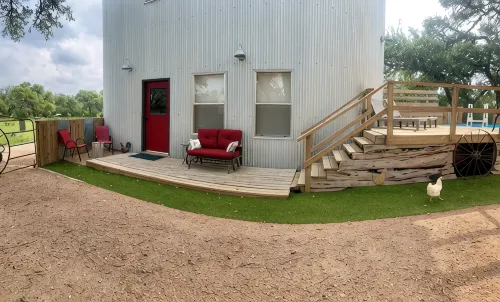 Texas Hill Country views at The Oval House on the Owl Spring Ranch near Boerne - ブティック