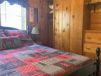 Cozy Cabin #5 formally Birch Point Resort.  Individually owned cabins. レンルートのホテル