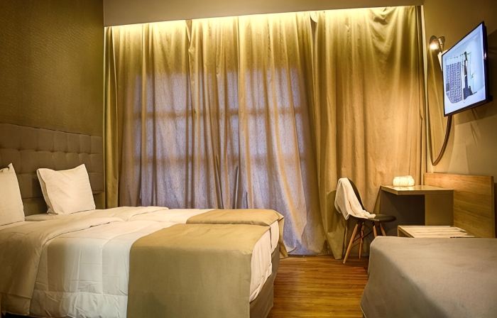 Athlos Hotel