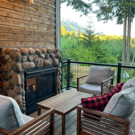 River Vista Cabin with Mountain Views