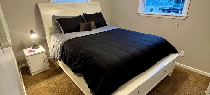 Kadia’s Place-The One Near 380 & Everything Else Hotels in Cedar Rapids