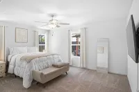 Serenity, a tranquil 4-bed, 3-bath home minutes away from UC Merced. - 3-نجوم