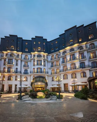 Epoque Hotel - Relais & Chateaux - Pools