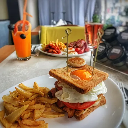 Ambra Boutique Hotel & Bistro